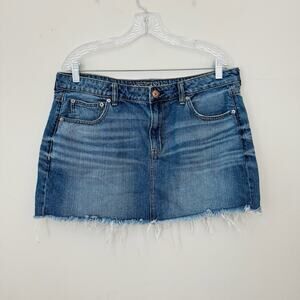 American Eagle Tongues Mini Denim Skirt Women’s Size 14